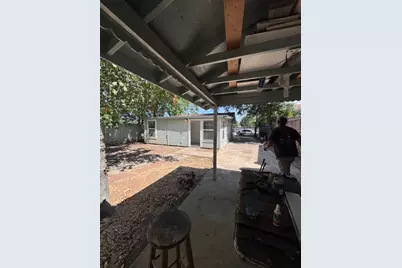 2209 E 5th Street, Austin, TX 78702 - Photo 10