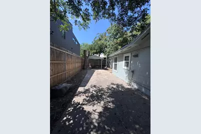 2209 E 5th Street, Austin, TX 78702 - Photo 16