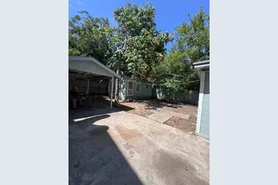 2209 E 5th Street, Austin, TX 78702 - Photo 12
