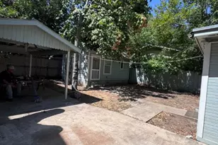 2209 E 5th St., Austin, TX 78702 - Photo 12