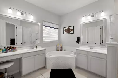 311 Bear Oak Street, Hutto, TX 78634 - Photo 16
