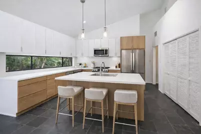 708 Snyder Hill Drive, San Marcos, TX 78666 - Photo 6