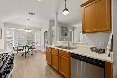 803 Sparkling Brook Lane, Leander, TX 78641 - Photo 8
