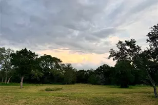 1435 Hilliard Rd, San Marcos, TX 78666 - Photo 10