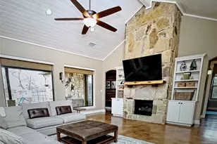 126 Pack Saddle Dr, Bastrop, TX 78602 - Photo 8