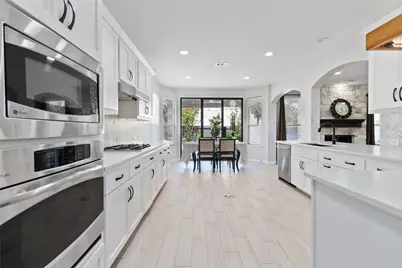 8032 Via Verde Drive, Austin, TX 78739 - Photo 14