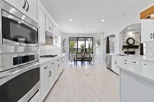 8032 Via Verde Dr, Austin, TX 78739 - Photo 14