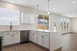 101 Redwood Dr, Kyle, TX 78640 - Photo 16