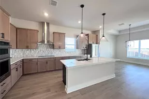 309 E Luna Blue Ln, Jarrell, TX 76537 - Photo 4