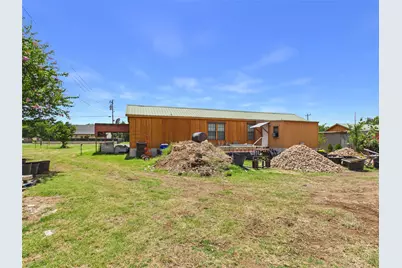 200 N Mustang Avenue, Cedar Park, TX 78613 - Photo 20