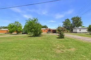 200 N Mustang Ave, Cedar Park, TX 78613 - Photo 2