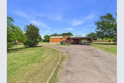 200 N Mustang Avenue, Cedar Park, TX 78613 - Photo 2