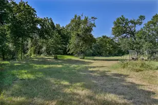 681 Co Rd 474, Elgin, TX 78621 - Photo 24
