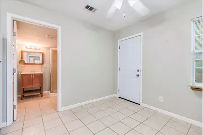 609 Cottonwod Street, Lockhart, TX 78644 - Photo 18