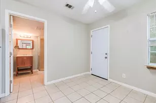 609 Cottonwod St, Lockhart, TX 78644 - Photo 18