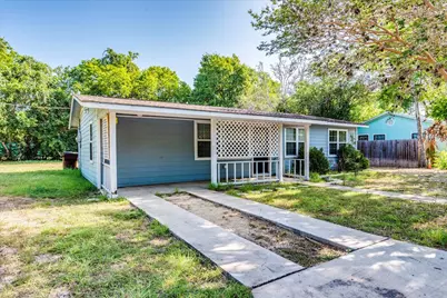 609 Cottonwod Street, Lockhart, TX 78644 - Photo 2