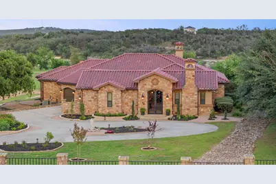 481 Chimney Cove Drive, Marble Falls, TX 78654 - Photo 2