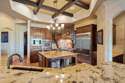 481 Chimney Cove Drive, Marble Falls, TX 78654 - Photo 10