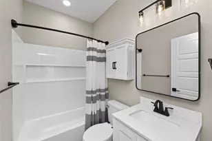 123 S Kanaio Dr, Bastrop, TX 78602 - Photo 14