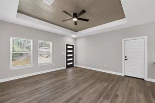 123 S Kanaio Dr, Bastrop, TX 78602 - Photo 24
