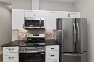 123 S Kanaio Dr, Bastrop, TX 78602 - Photo 10