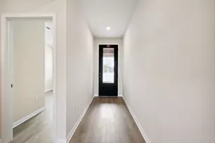 127 Arlington Park Loop, Hutto, TX 78634 - Photo 4