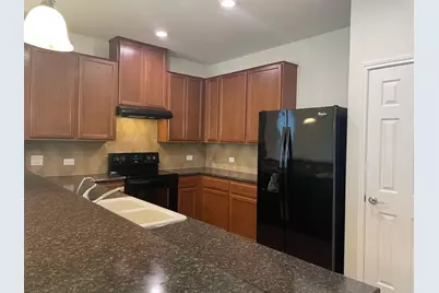 7112 Ondantra Bend, Austin, TX 78744 - Photo 6