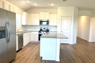 162 Agua Azul Bnd, Kyle, TX 78640 - Photo 4