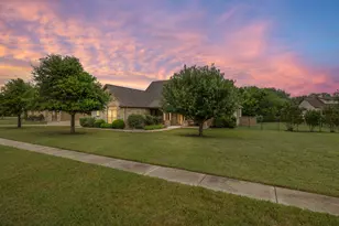 803 Pheasant Mdw, Liberty Hill, TX 78642 - Photo 2