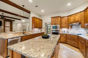 803 Pheasant Mdw, Liberty Hill, TX 78642 - Photo 14
