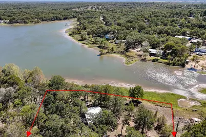 131 Moccasin Bend Drive, Smithville, TX 78957 - Photo 6