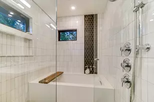 1305 Kinney Ave, Austin, TX 78704 - Photo 26