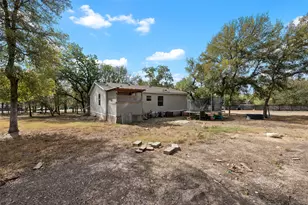 162 Jeffrey Dr, Cedar Creek, TX 78612 - Photo 26