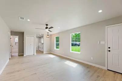 7000 Carwill Drive, Austin, TX 78724 - Photo 4