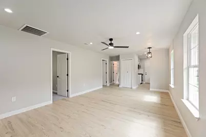 7000 Carwill Drive, Austin, TX 78724 - Photo 2