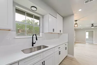 7000 Carwill Drive, Austin, TX 78724 - Photo 6