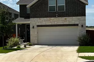 221 Travis Ln, Liberty Hill, TX 78642 - Photo 2