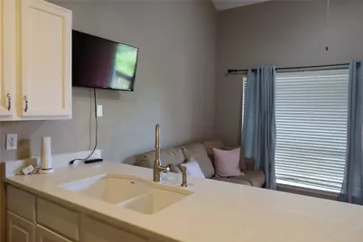 2210 Pearl Street #303, Austin, TX 78705 - Photo 8