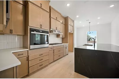 12109 Fennec Way, Austin, TX 78758 - Photo 4