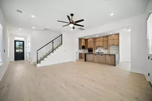 12109 Fennec Wy, Austin, TX 78758 - Photo 2