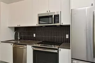 800 Embassy Dr, Austin, TX 78702 - Photo 4