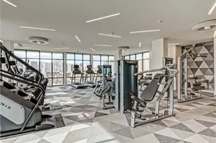 800 Embassy Dr, Austin, TX 78702 - Photo 14