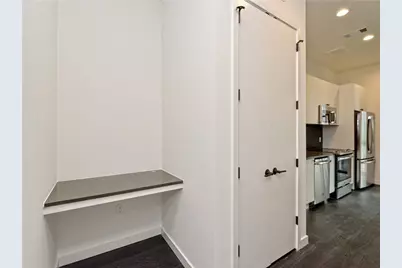 800 Embassy Drive #323, Austin, TX 78702 - Photo 6