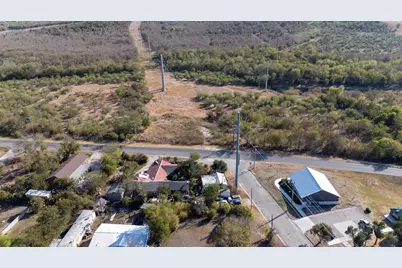 1104 E Martin Luther King Jr Boulevard, Taylor, TX 76574 - Photo 8