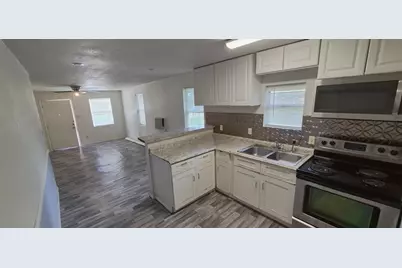 468 W Washington (2 Lots) Street, Giddings, TX 78942 - Photo 4