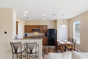 359 Bloomsbury Dr, Kyle, TX 78640 - Photo 6