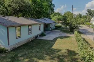2015 Holly St, Austin, TX 78702 - Photo 22
