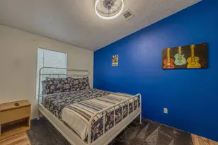 2015 Holly St, Austin, TX 78702 - Photo 14