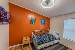 2015 Holly St, Austin, TX 78702 - Photo 18