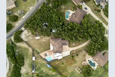 321 Sarahs Lane, Liberty Hill, TX 78642 - Photo 32